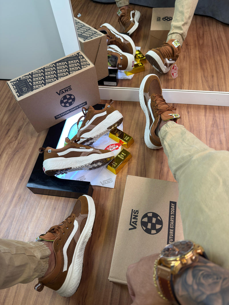 Vans Neo Camurça – Caramelo e Branco