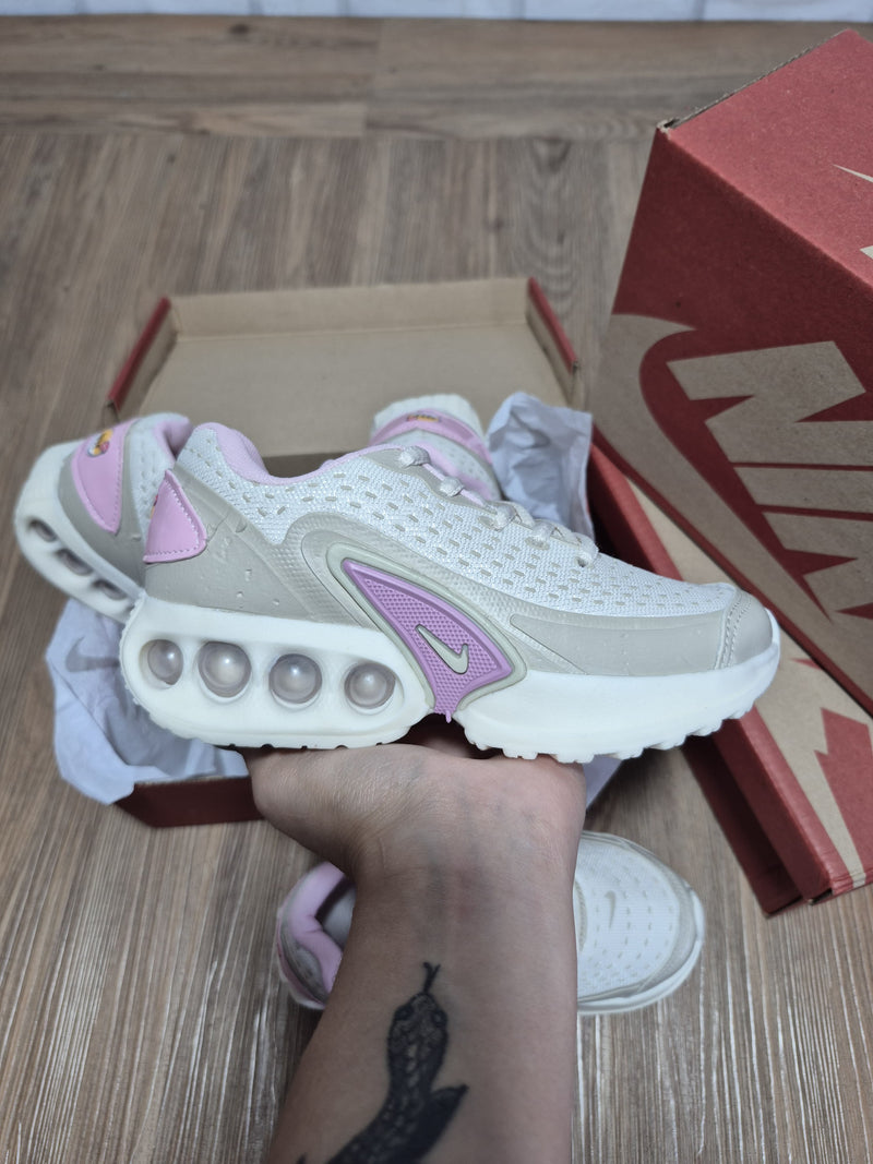 Nike Air Max DN Infantil × Supreme