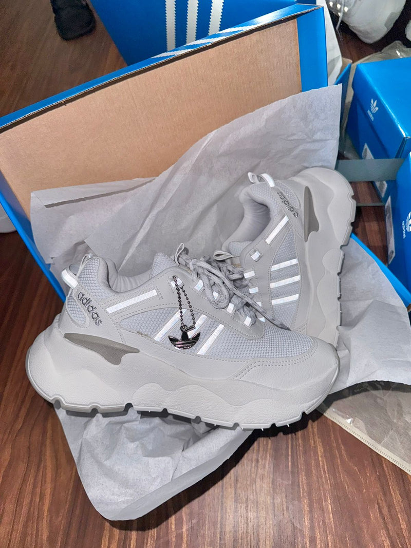 Adidas Dyamond