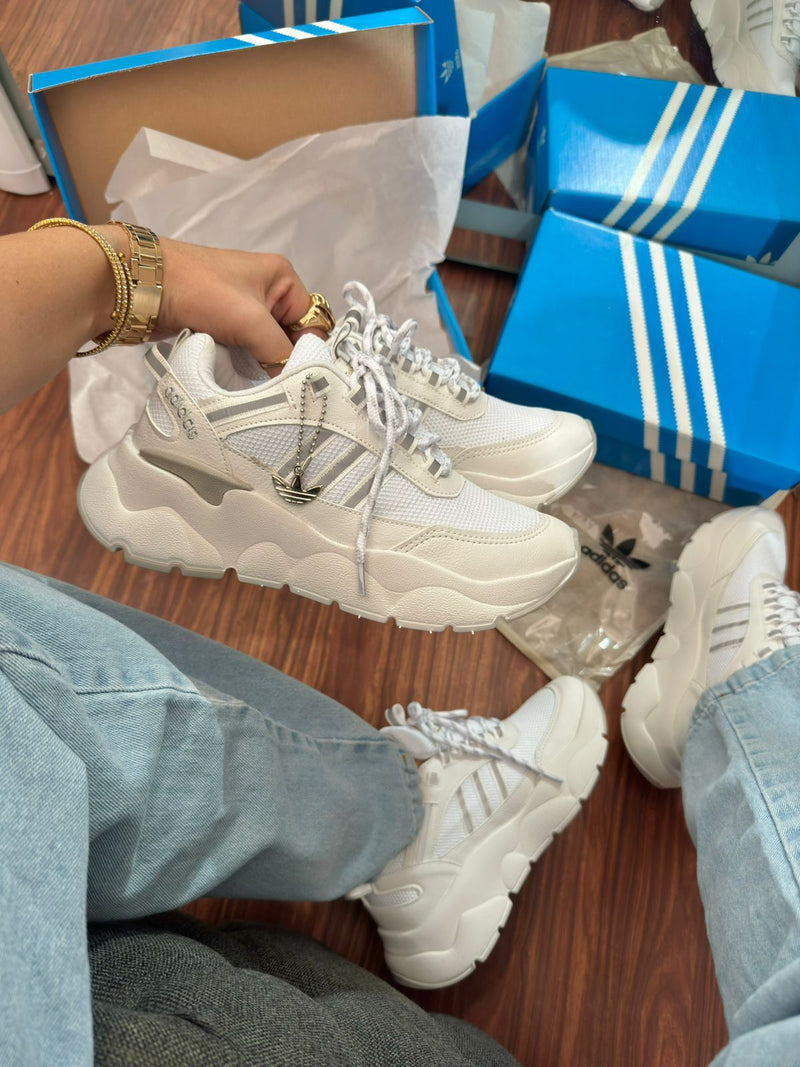 Adidas Dyamond