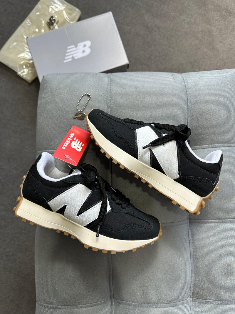 New Balance 327