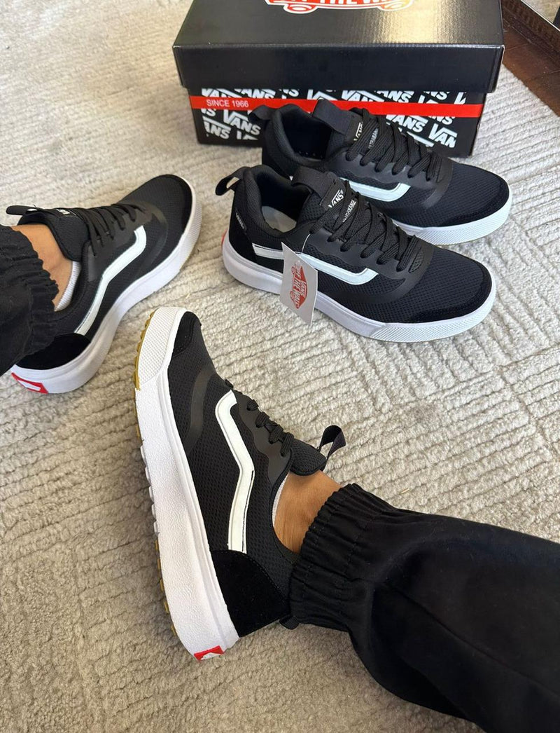 Vans Ultrarange – Primeira Linha