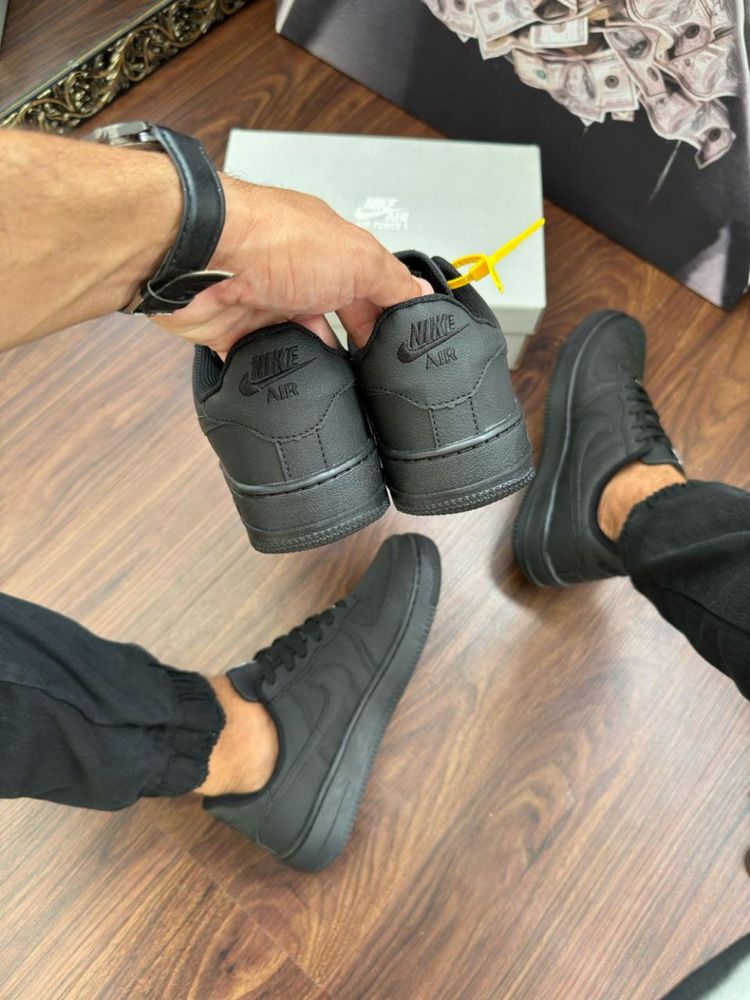 Nike Air Force 1 Preto