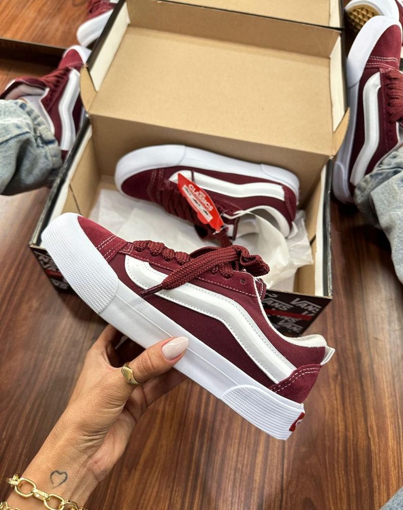 Vans Knu – Bordô